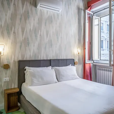 19 Steps Trevi 酒店